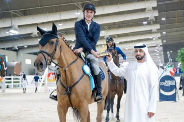محمد فادي يواصل التألق في منافسات القفز بالميادين المغطاة