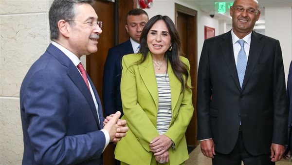 وزيرة الإسكان تفتتح مركز الإسكان المتخصص التابع لبنك التعمير والإسكان بمدينة القاهرة الجديدة