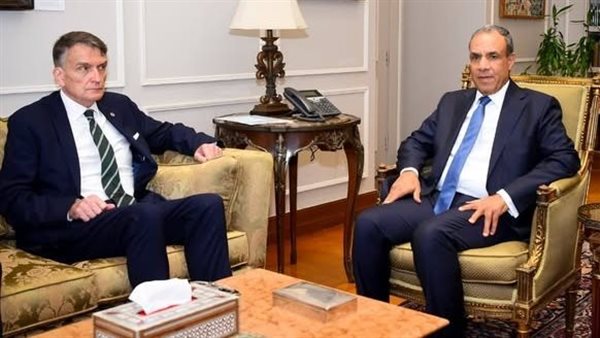 وزير الخارجية يبحث مع الأونروا دعم اللاجئين الفلسطينيين وتطورات الأوضاع في غزة