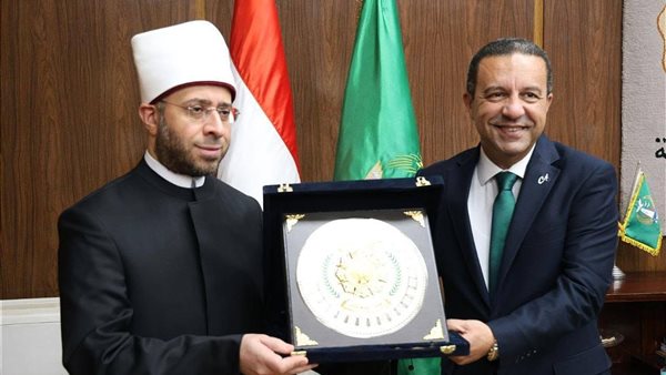 وزير الأوقاف يشارك محافظة المنوفية احتفالاتها بعيدها القومي