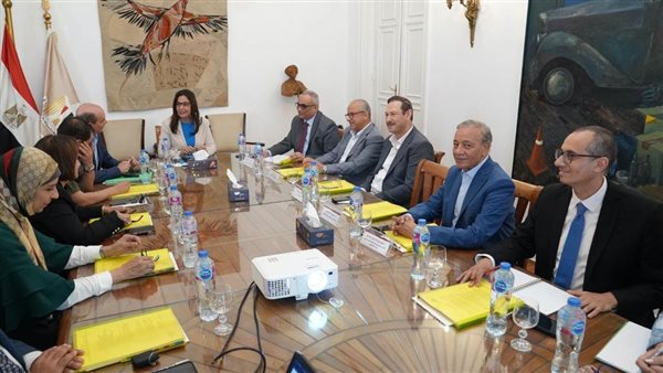 وزيرة الثقافة تترأس اجتماع مجلس إدارة صندوق التنمية الثقافية لبحث تعزيز الاستثمار الثقافي ومتابعة المشروعات الجارية