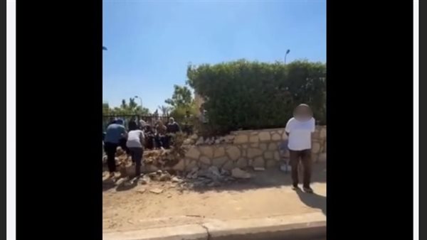 الداخلية تكشف حقيقة أزمة بوابة أحد الكومبوندات بالتجمع الخامس