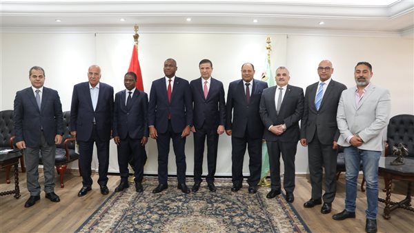 وزير الزراعة يبحث مع وزير الثروة الحيوانية والسمكية الإيفواري تعزيز سبل التعاون المشترك