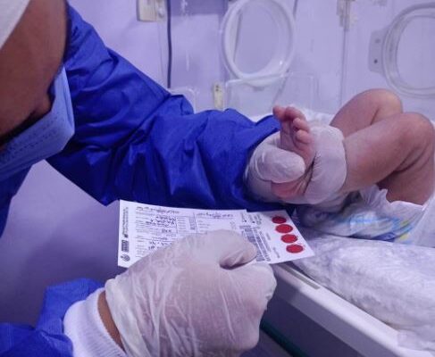 تدشين مبادرة الكشف المبكر عن الأمراض الوراثية لحديثي الولادة داخل حضانات مستشفيات شمال سيناء