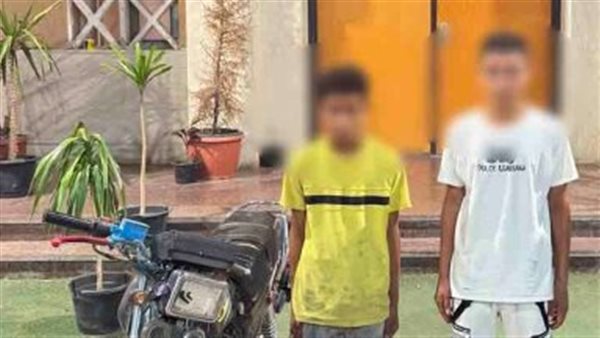 ضبط قائد دراجة نارية صدم طفلًا في السويس، والتحريات تكشف ملابسات الواقعة