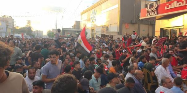 حشود من الفلسطينيين بغزة تتابع مباراة مصر والأرجنتين بكأس العالم