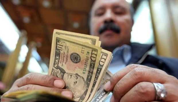 ارتفاع 31%.. 43.1 مليار دولار حصيلة تحويلات المصريين في 11 شهرا