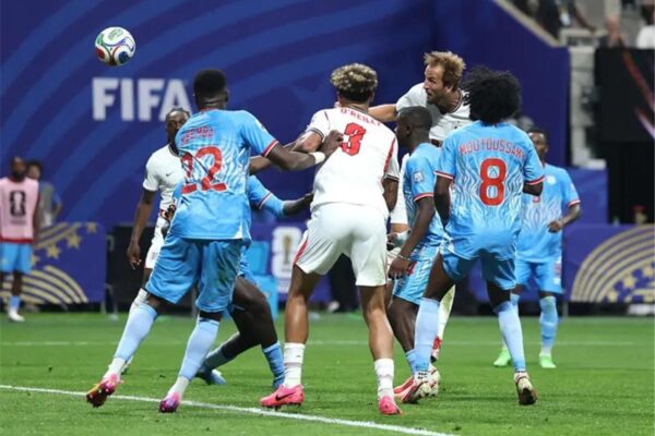 هاري كين يحطم رقم بيليه بعد هدفيه أمام الكونغو في كأس العالم
