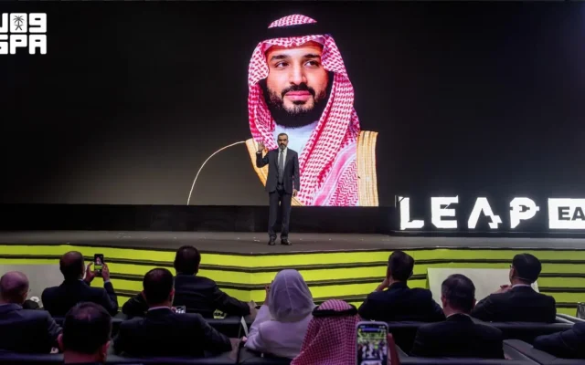 السواحه: المملكة تبني أقوى بنية تحتية للذكاء الاصطناعي وتربط الشرق بالغرب