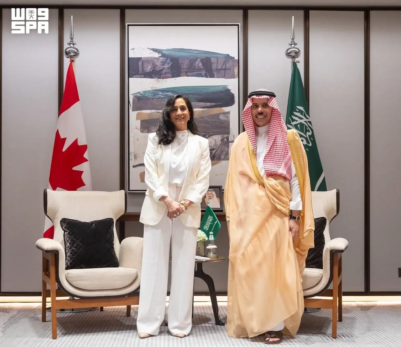 وزير الخارجية يستقبل نظيرته الكندية في جدة ويبحثان تعزيز الشراكة الثنائية