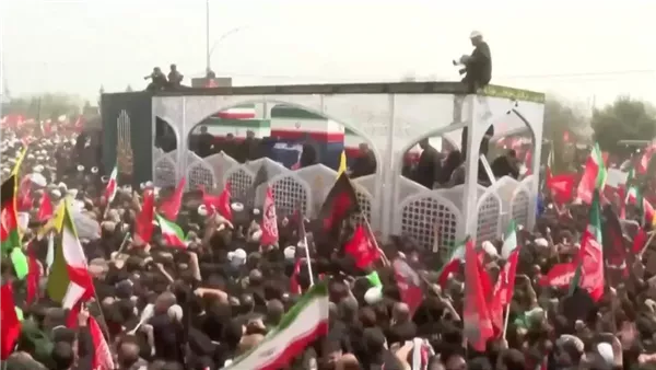 قتيلان في إطلاق نار خلال مراسم دفن خامنئي في مدينة مشهد الإيرانية