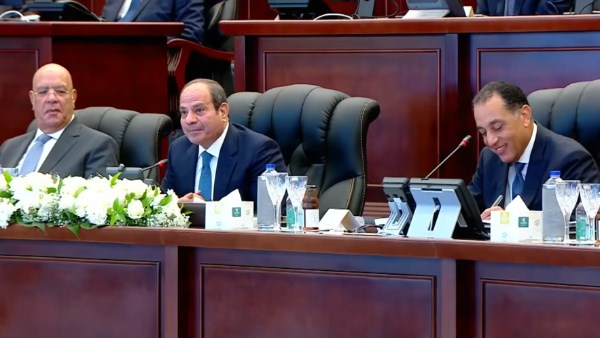 اوعوا تغفلوا الأزمات البسيطة ولو تعاملتوا معها لن تستغل في إجهاد الرأي العام