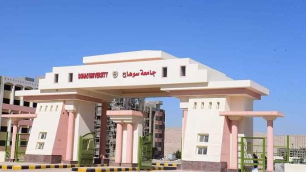 686 ألف مستفيد.. جامعة سوهاج تكشف أرقامًا غير مسبوقة لأسطول النقل بين مقريها