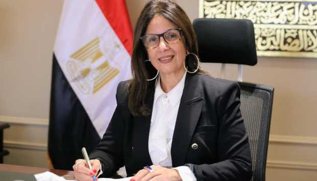 عاجل.. وزيرة الثقافة تتقدم باستقالتها لرئيس مجلس الوزراء