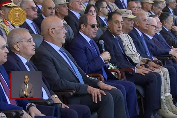 الرئيس السيسي يوجه رسالة تقدير وإعتزاز لجميع أجهزة الدولة