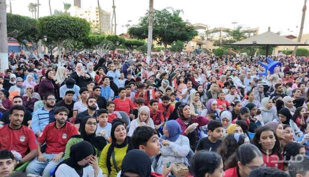 استاد المنصورة كامل العدد لمتابعة مباراة مصر والأرجنتين (صور)