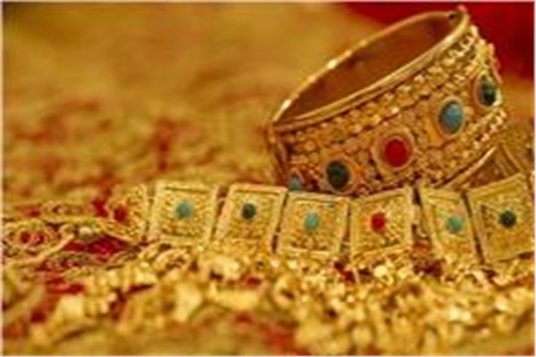 ارتفاع الذهب عالميا واستقرار الأسعار محليا بعد تراجع 60 دولار بالأمس