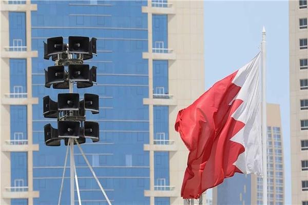 صافرات الإنذار في أجواء البحرين.. الدفاعات الجوية تواجه اعتداءات جوية إيرانية