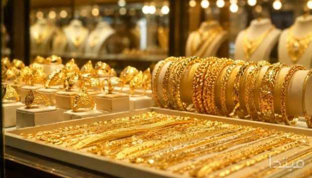 عيار 21 والجنيهات والسبائك الآن.. سعر الذهب العالمي والمحلي بعد ضرب أمريكا لإيران