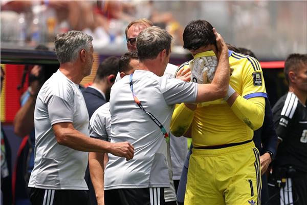كأس العالم 2026| بالدموع.. كورتوا يغادر مباراة إسبانيا وبلجيكا «فيديو»