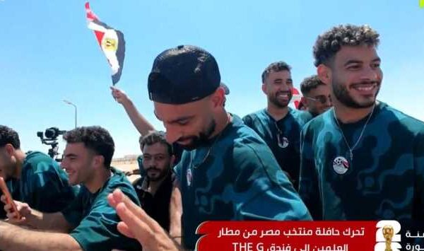 شاهد.. محمد صلاح يغني لمصر
