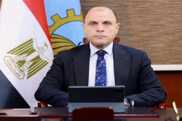 محافظ الغربية يدعو الشباب والنشء للتسجيل في أكاديمية الأمن السيبراني