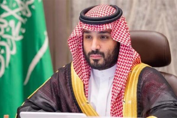 ولي العهد السعودي يتلقى اتصالا من ترامب لبحث تطورات المنطقة