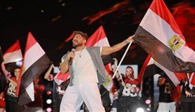 وسط أجواء احتفالية.. تامر حسني وأحمد سعد يستقبلان منتخب مصر بالساحل الشمالي