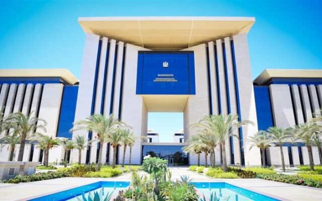 مصر تدين استهداف ناقلة غاز قطرية في مضيق هرمز