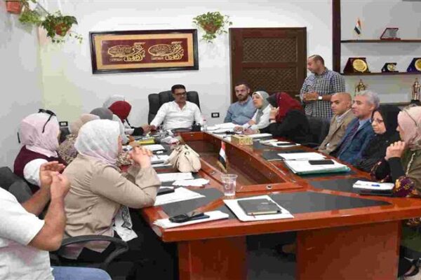 رئيس «مياه القليوبية»: تعظيم الإيرادات وتقليل الفاقد أولوية.. ومتابعة مشروعات حياة كريمة