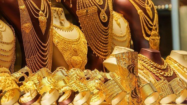 أسعار الذهب اليوم.. تراجع جديد لعيار 21 والجنيه الذهب في بداية التعاملات