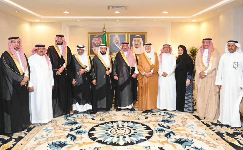 الأمير جلوي بن عبدالعزيز يلتقي ضيوف «صيف نجران 2026» – أخبار السعودية