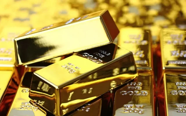 تقلبات الذهب مستمرة.. ارتفاع فوري وتراجع للعقود الآجلة – أخبار السعودية