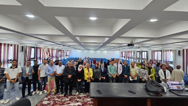بناء المواطن الرقمي الواعي ركيزة لتحقيق مستهدفات رؤية مصر 2030