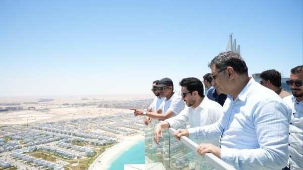 العلمين الجديدة تستقبل وفدًا من البلديات والإسكان السعودية لبحث أوجه الاستثمار المشترك