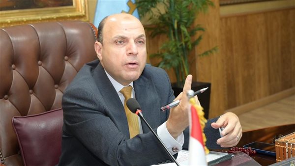 محافظ الغربية يسلم 26 عقد تقنين لأراضي الدولة عبر المنصة الوطنية