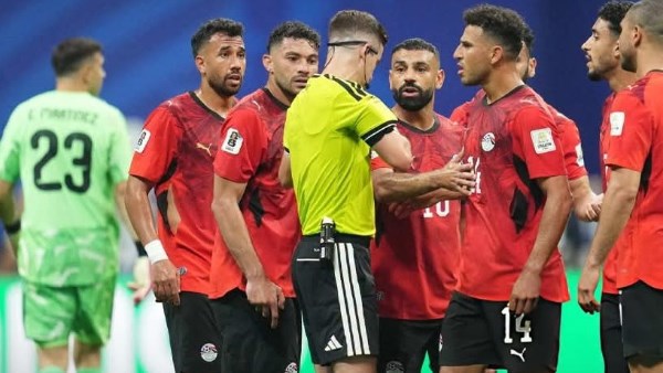 هدف مصر أمام الأرجنتين صحيح وقرار الـ«VAR» كارثي