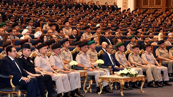 كلية الهندسة بالقوات المسلحة، مناهج حديثة ومتوافقة مع المعايير الدولية