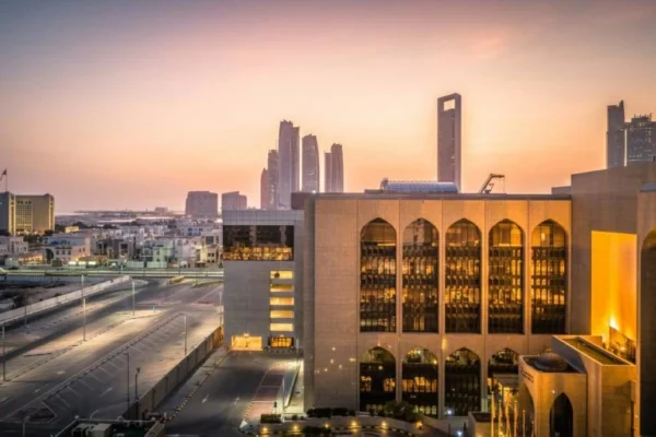«المركزي»: 15.1% نمو أقساط التأمين الربعية إلى 27.5 مليار درهم