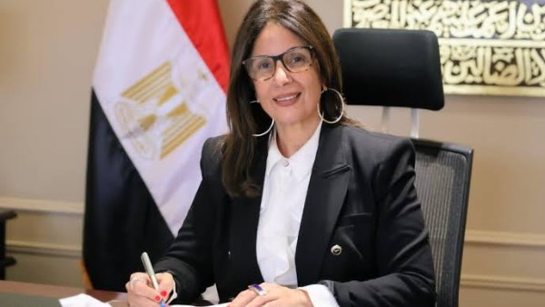 جيهان زكي طلبت لقاء رئيس الوزراء وقدمت استقالتها منعا لإحراج الحكومة