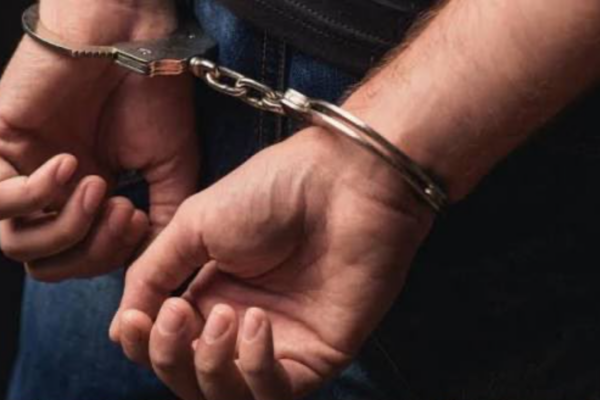 رحلة عبر تطبيق نقل تنتهي بكابوس في البيضاء..الأمن يحرر شابة ويوقف مشتبها فيه