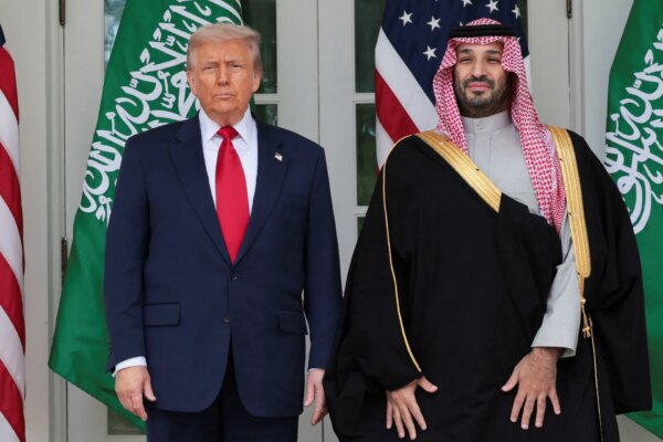 ترمب يبحث مع ولي العهد السعودي أمن المنطقة ومسار المفاوضات مع إيران | أخبار