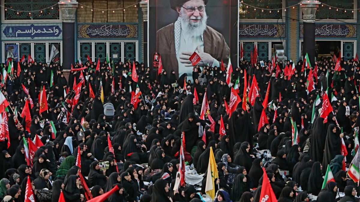 إيران ولبنان مباشر.. تنديد واسع باستهداف ناقلات في هرمز وجثمان خامنئي يصل العراق