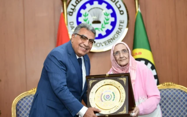 في عمر 83 عاما.. دكتوراه من جامعة المنصورة بعد رحلة كفاح طويلة