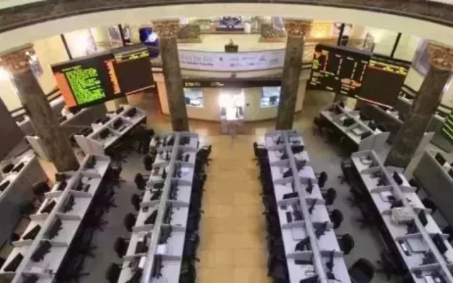 ارتفاع جماعي بالبورصة وإيقاف 9 أسهم منتصف الجلسة