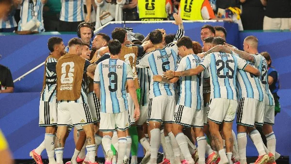الأرجنتين تواجه إسبانيا الأحد في نهائي مونديال ٢٠٢٦ بنيوجيرسي