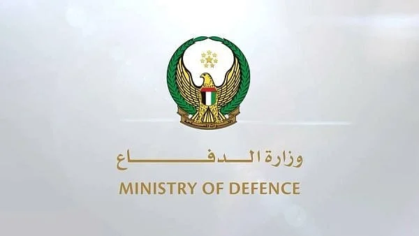 الإمارات: صاروخان إيرانيان يستهدفان ناقلتين في هرمز وقتيل هندي