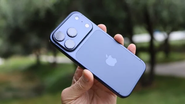 بطارية iPhone 18 Pro Max تتفوق على سامسونج في اختبارات الأداء وفق نتائج مسربة لعام 2026