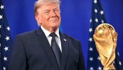 ترامب يحضر اول مباراة مونديال في حياته وياخد الكاس الحقيقية