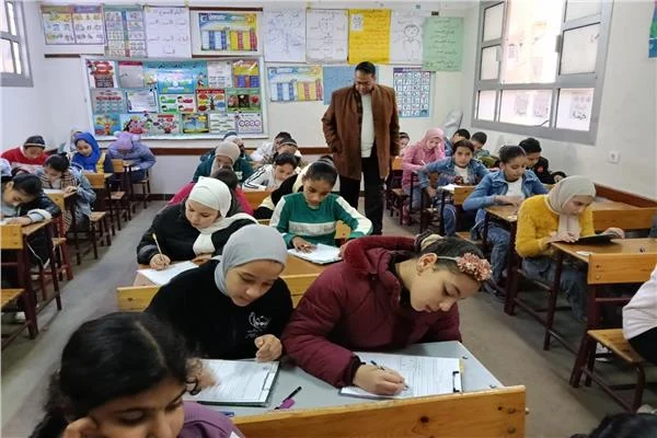 تعليم القاهرة تعلن جاهزيتها لامتحانات الدور الثاني للنقل
